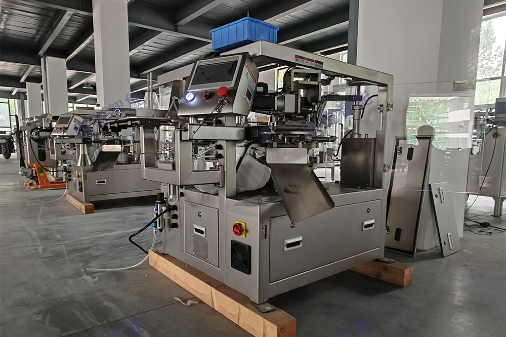 全自動給袋式醬體包裝機整機設計符合GMP標準 全自動給袋式醬體包裝機整機設計符合GMP標準